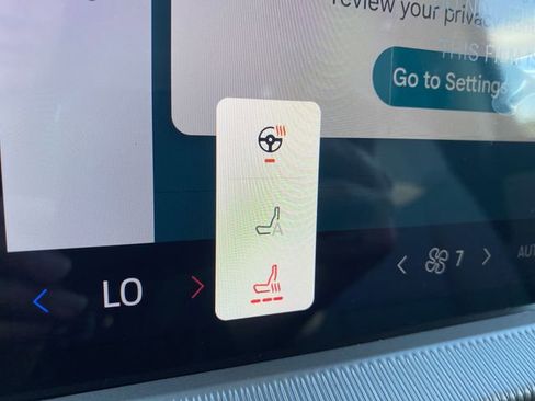 New 2026 Ford Explorer Active w/ Active Comfort Package image 32