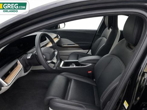 Used 2024 Lucid Air Pure RWD image 7