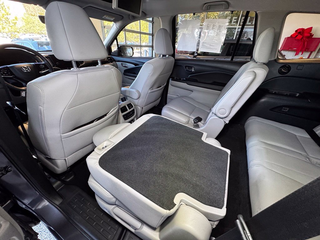 Used 2022 Honda Pilot Touring image 37