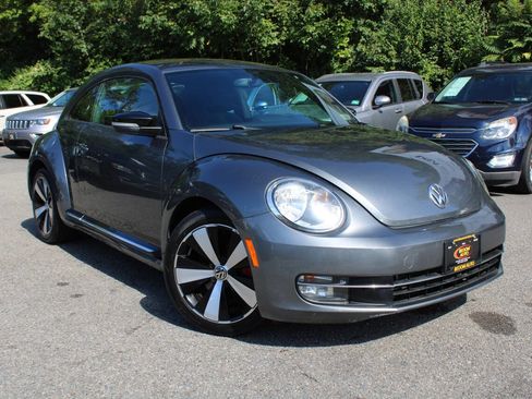 Used 2012 Volkswagen Beetle 2.0T image 4