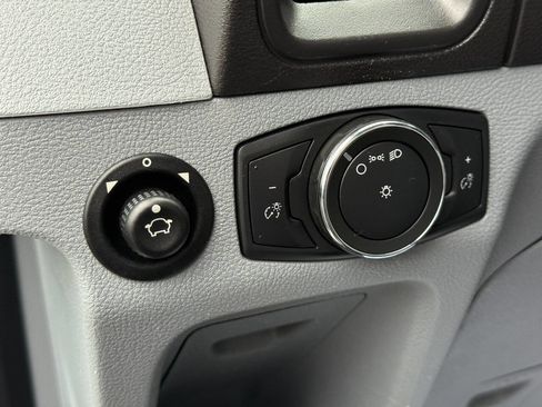 Used 2018 Ford Transit 350 148 Medium Roof image 15