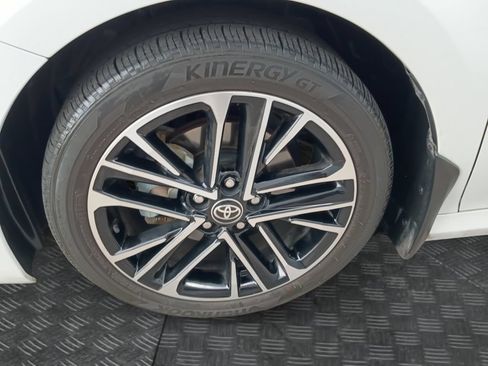 Used 2025 Toyota Camry XLE FWD image 23