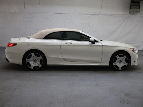 Used 2017 Mercedes-Benz S 550 Cabriolet image 8