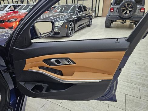 Used 2019 BMW 330i Sedan w/ Convenience Package image 38