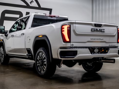 Used 2025 GMC Sierra 2500 Denali Ultimate AWD/4WD image 34