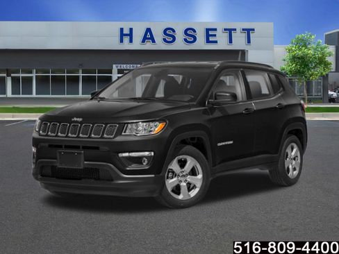 Used 2018 Jeep Compass Latitude w/ Popular Equipment Group AWD/4WD image 1