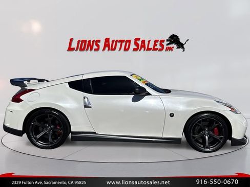 Used 2014 Nissan 370Z NISMO w/ Bose Package RWD image 4