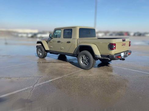 New 2026 Jeep Gladiator Mojave image 8