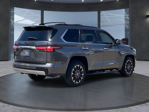 Used 2023 Toyota Sequoia Limited AWD/4WD image 6