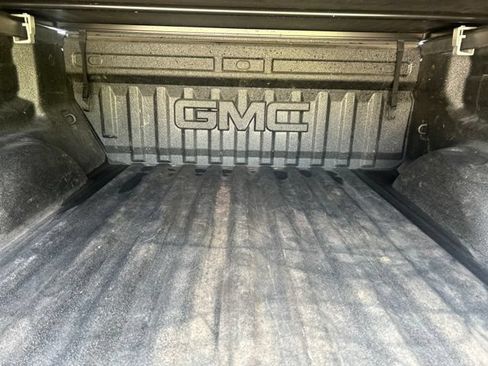 Used 2015 GMC Canyon SLE AWD/4WD image 16