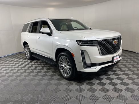 Used 2024 Cadillac Escalade Premium Luxury w/ LPO, Floor Liner Package image 20