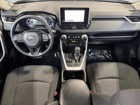 Used 2025 Toyota RAV4 XLE image 23