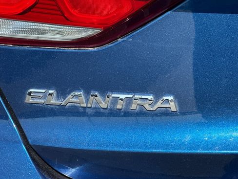 Used 2018 Hyundai Elantra SEL FWD image 24