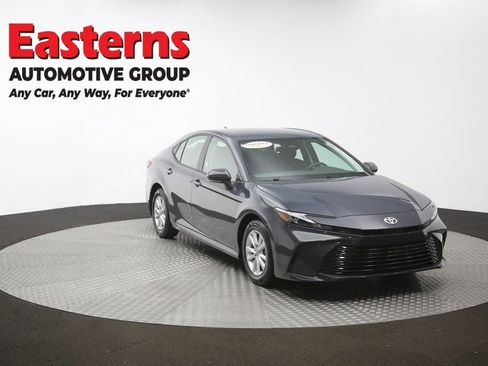 Used 2025 Toyota Camry LE FWD image 47