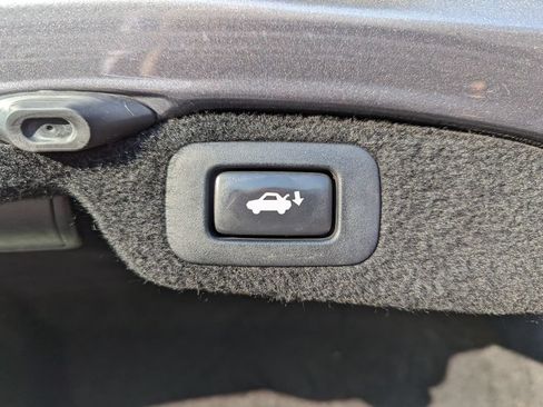 Used 2013 Lexus LS 460 AWD w/ Comfort Pkg image 46