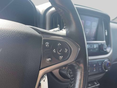 Used 2017 Chevrolet Colorado Z71 AWD/4WD image 19