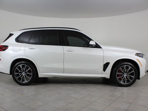 New 2026 BMW X5 sDrive40i w/ M Sport Package image 8