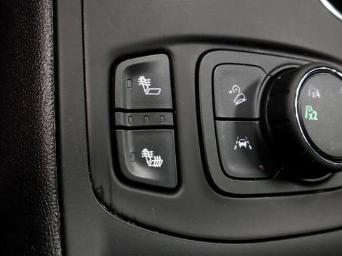 Used 2024 GMC Terrain SLT AWD/4WD image 4