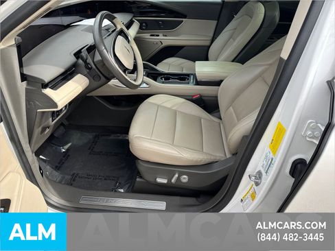 Used 2024 Lincoln Nautilus Premier w/ Equipment Group 102A image 10