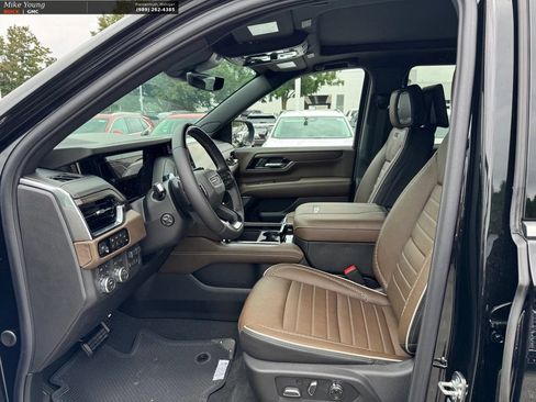New 2026 GMC Yukon Denali Ultimate AWD/4WD image 24