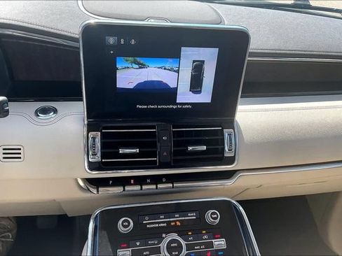 Used 2021 Lincoln Navigator Reserve AWD/4WD image 29