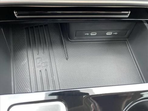 Certified 2026 Volkswagen Atlas SE w/ Panoramic Sunroof Package FWD image 12