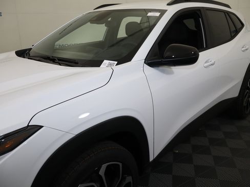 New 2026 Chevrolet Trax RS w/ Driver Confidence Package FWD image 26