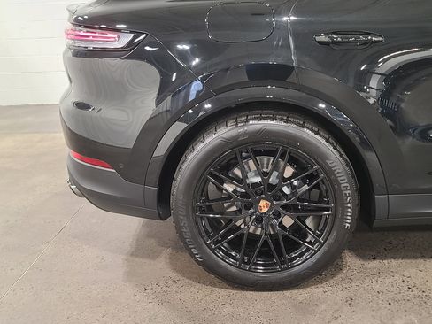 New 2026 Porsche Cayenne Coupe image 36