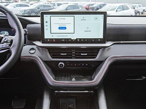 Used 2025 Ford Explorer ST-Line w/ Premium Package image 11