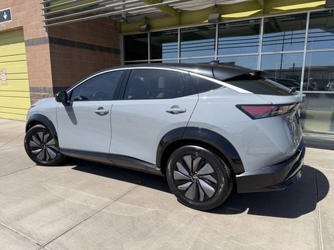 Used 2024 Nissan Ariya FWD image 5