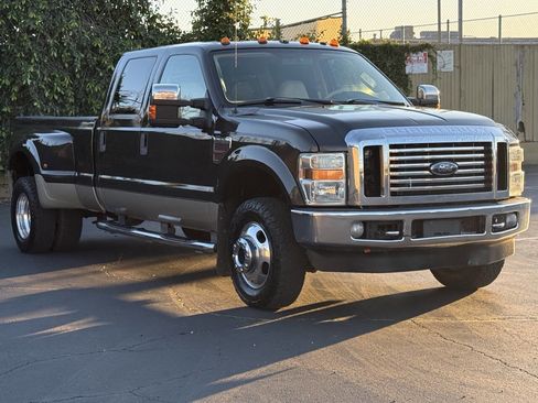 Used 2008 Ford F350 Lariat image 3