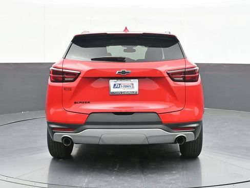 Used 2024 Chevrolet Blazer LT w/ Midnight/Sport Edition FWD image 11