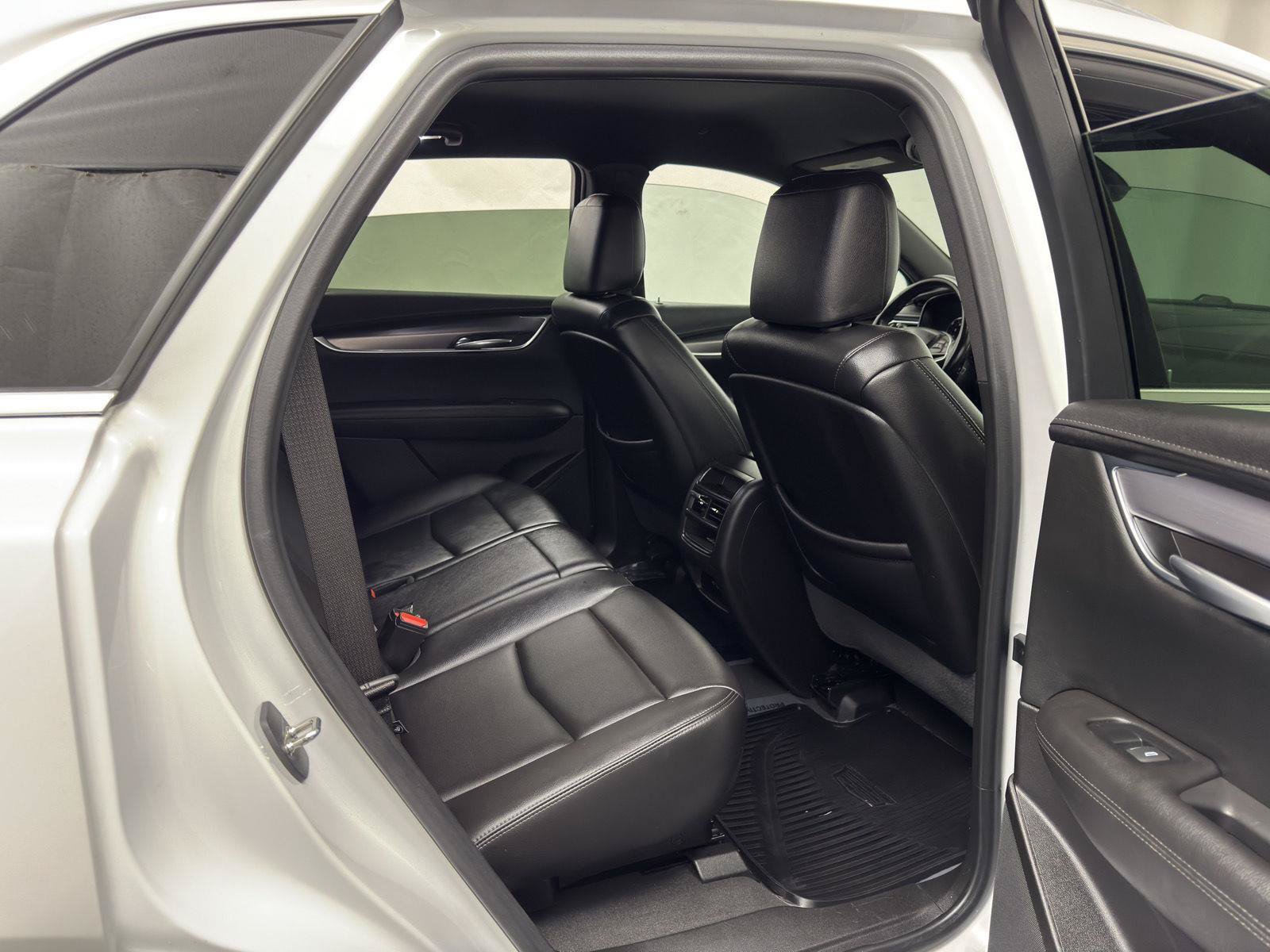 Used 2023 Cadillac XT5 Luxury AWD/4WD image 35