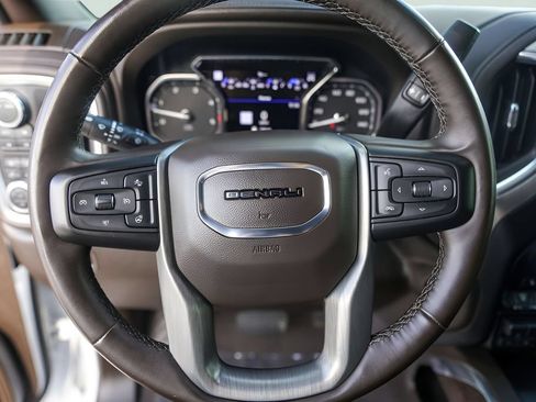 Used 2023 GMC Sierra 2500 Denali w/ Denali Ultimate Package AWD/4WD image 15