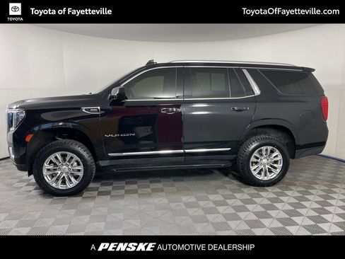 Used 2023 GMC Yukon SLT image 2