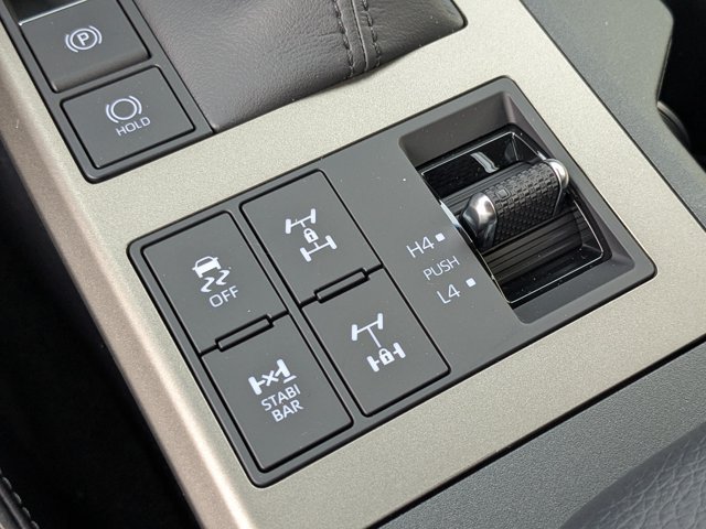 New 2027 Toyota Land Cruiser w/ Premium Package AWD/4WD image 30