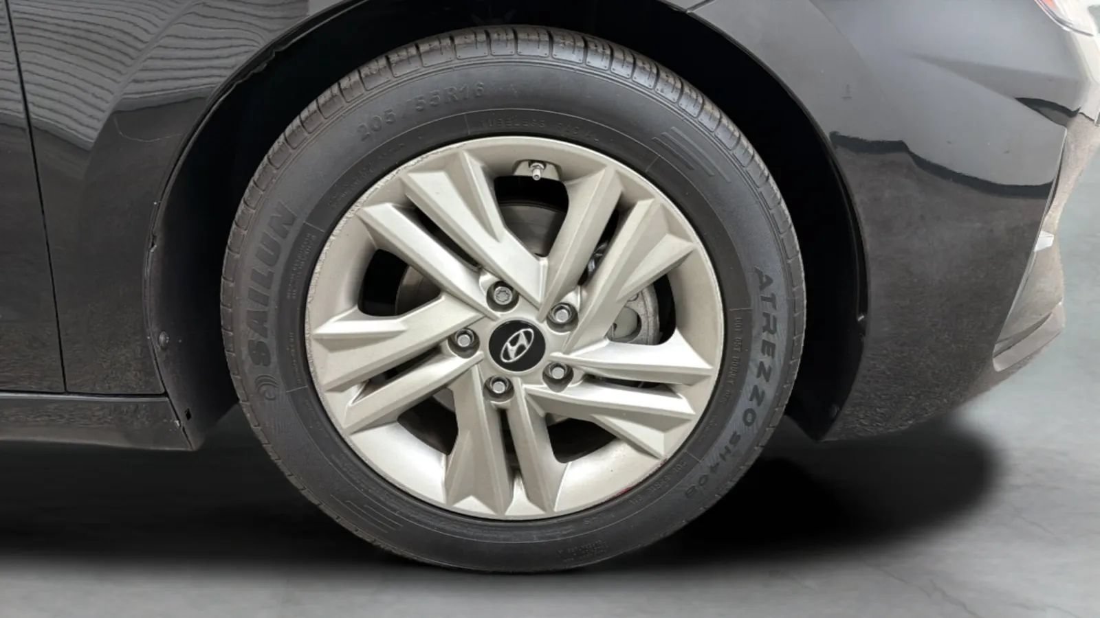 Used 2020 Hyundai Elantra SEL FWD image 23