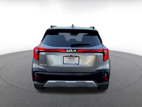 Used 2025 Kia Seltos S image 12