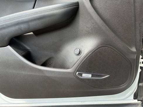 Used 2022 Buick Envision Essence w/ Technology Package I FWD image 28