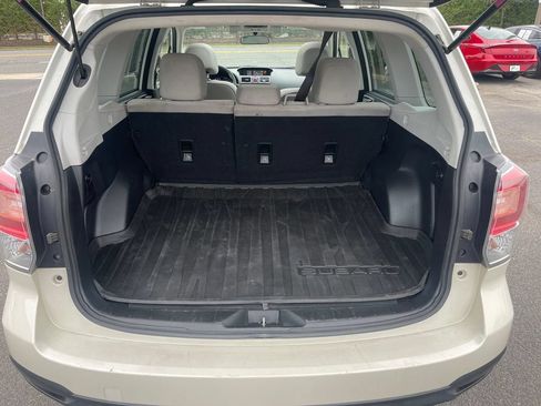 Used 2018 Subaru Forester 2.5i Premium AWD/4WD image 17