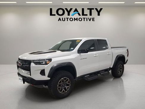 Used 2025 Chevrolet Colorado ZR2 AWD/4WD image 1