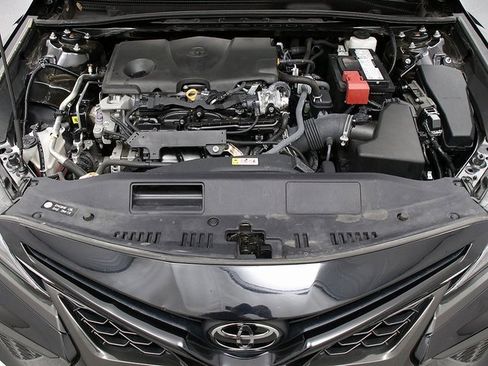 Used 2023 Toyota Camry XSE image 28