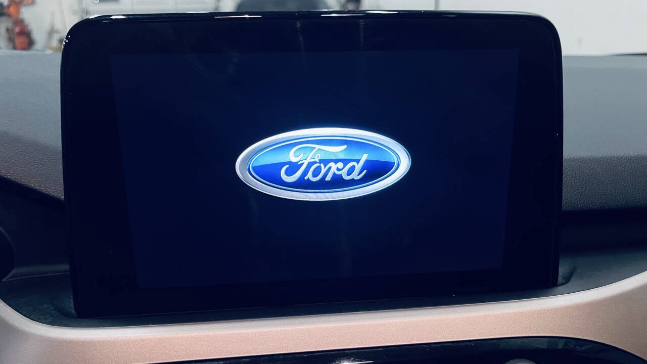 Used 2022 Ford Escape SEL w/ Technology Package FWD image 32