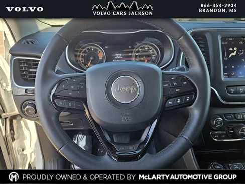 Used 2023 Jeep Cherokee Altitude Lux image 24