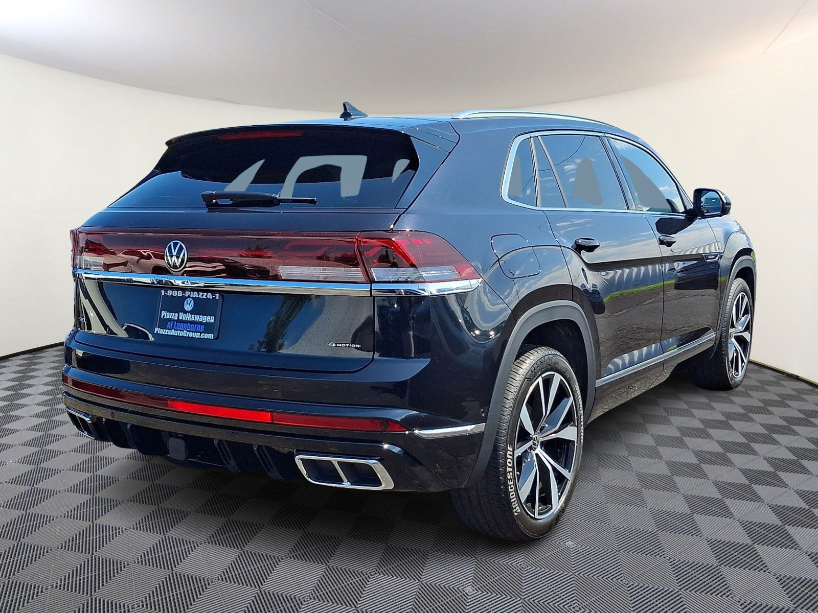 New 2026 Volkswagen Atlas Cross Sport SEL Premium R-Line AWD/4WD image 4