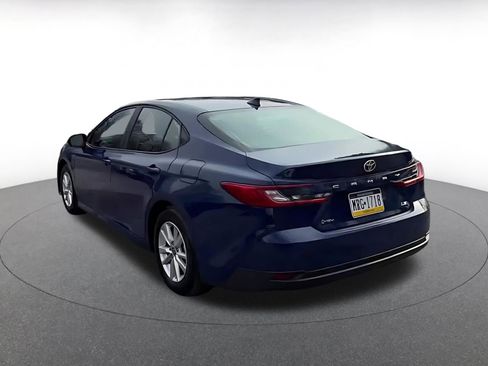 Used 2025 Toyota Camry LE image 11