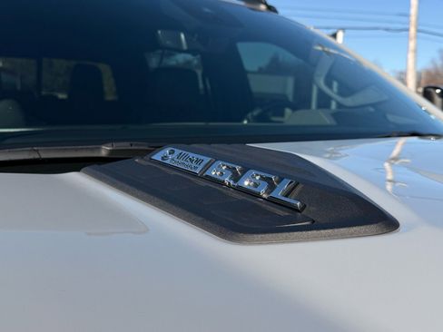 Used 2024 Chevrolet Silverado 2500 ZR2 w/ Technology Package image 18