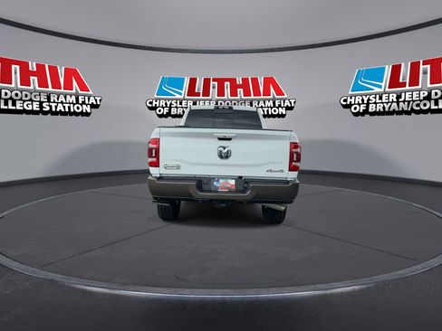 Used 2024 RAM 2500 Limited w/ Towing Technology Group AWD/4WD image 7