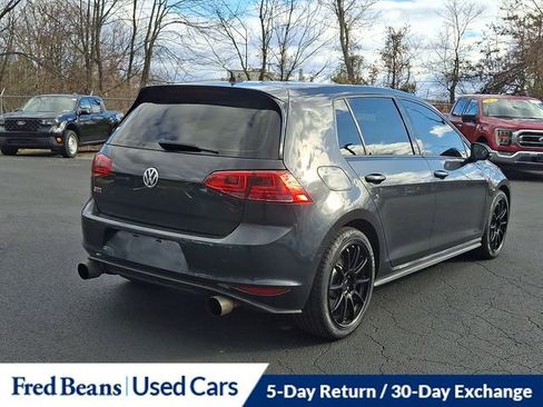 Used 2017 Volkswagen GTI SE image 12