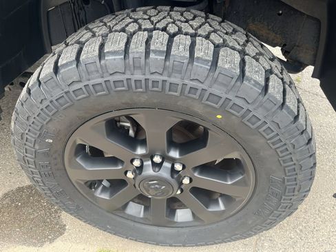 Used 2020 RAM 2500 Big Horn w/ Level 2 Equipment Group AWD/4WD image 12